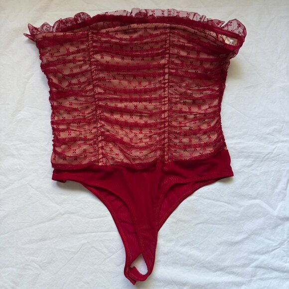 NWT Lulus women's red bustier bodysuit, strapless, lacy size XL - Picture 2 of 4